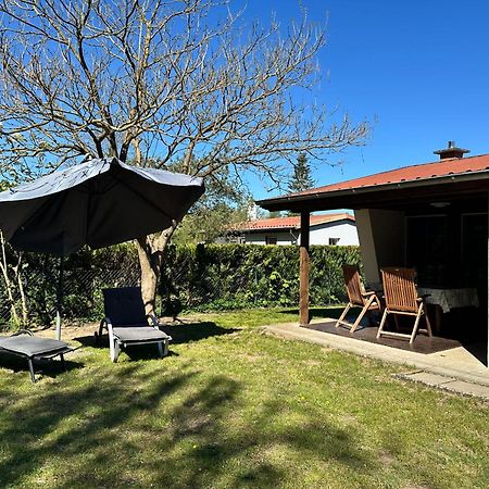 Bungalow Am Dobbertiner See Eksteriør billede