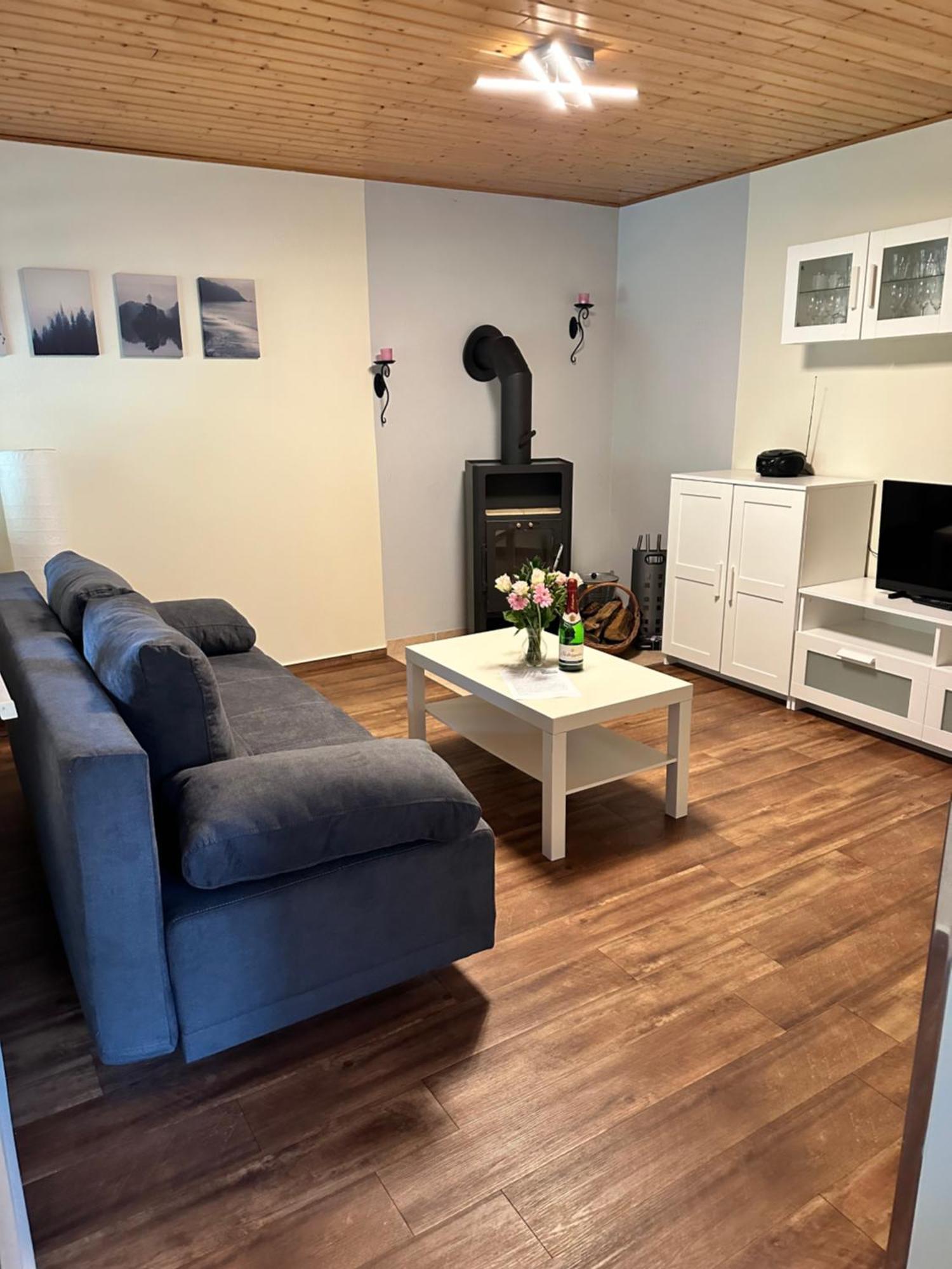 Bungalow Am Dobbertiner See Eksteriør billede